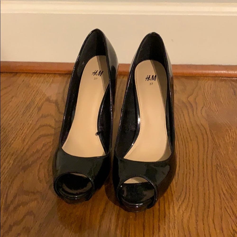 Black heels